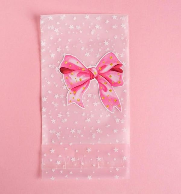 Gift bag with adhesive tape 10*15